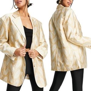 BRAND NEW: Oversized Blazer TOPSHOP size 6